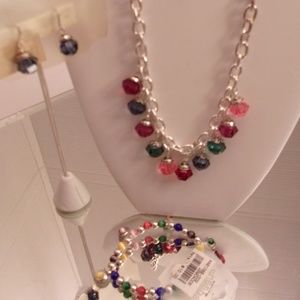 NWTS $35 IPPO NECKLACE EARRINGS & BRACELET B408